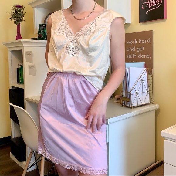 VTG Cottagecore Cream Detailed Lace Silk Top - Picture 2 of 14